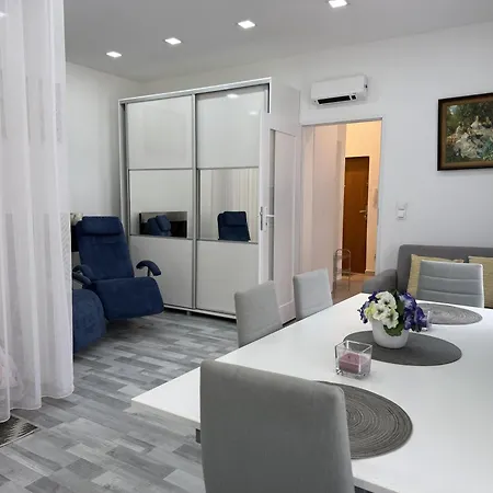 Szczawienko By Libertarent דירה